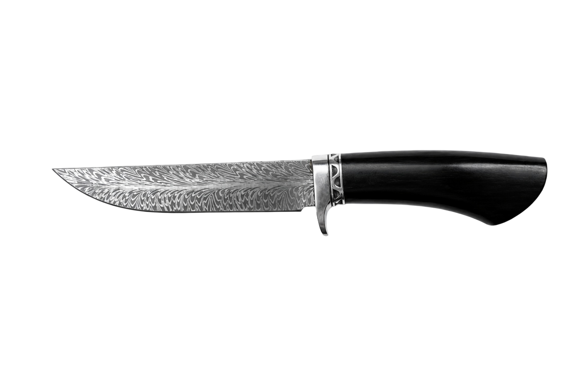 Ridgewalker Damascus hunting knife with black handle by VALKRON