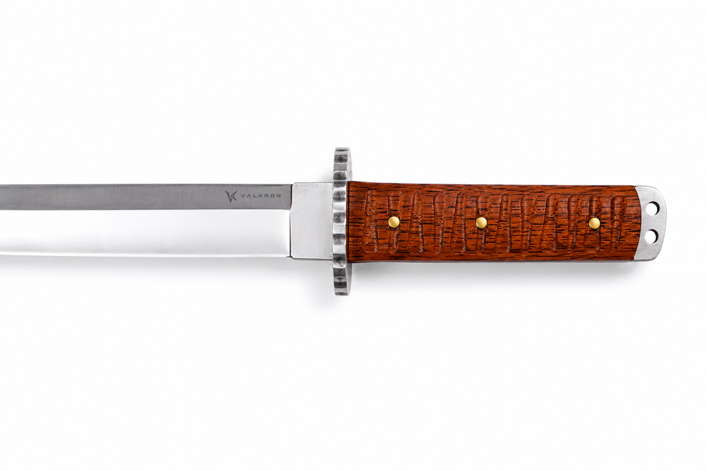 Frontier Hunter Bowie fixed blade knife handle detail